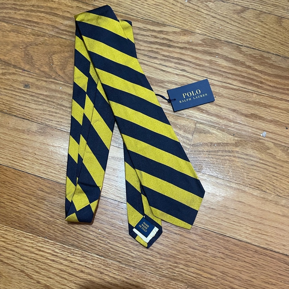 Ralph Lauren Navy and Yellow Striped Men's Tie - Picture 7 of 11